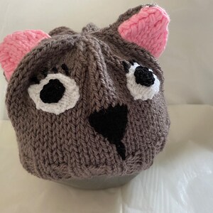 Children’s woolly hats: cat, lion, pig, polar bear, panda