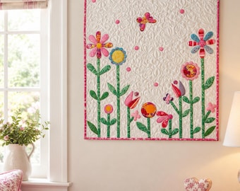 Floral Quilted Wall Hanging: Handmade Appliqué Art Quilt (26"x30")