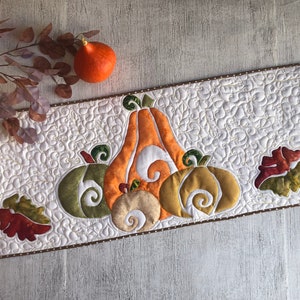 Give Thanks Pumpkin Table Runner (Cotton, Poly)