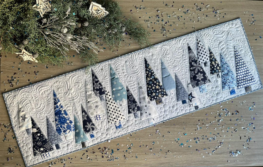 Polar Train Trail Quilted Table Runner NCU0NTD654
