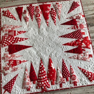 Christmas quilt, Quilting wall hanging, Winter quilting square table runner, Christmas red tree, Table topper, Xmas quilt, Santa runner