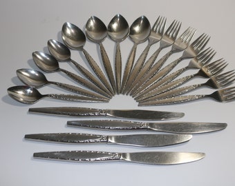 Venetia Community by ONEIDA 20 piece Stainless Flatware Set  - Forks Knives  and Spoons