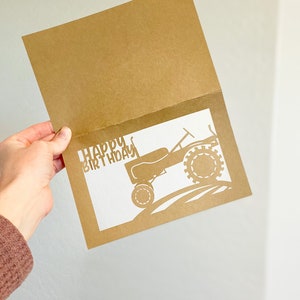 Carte papier de tracteur agricole SVG | Carte d’anniversaire de tracteur pour hommes et carte vierge SVG Design Bundle | Allis Chalmers Carte tracteur antique SVG