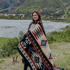 Alpaca Blanket Queen Size Forest Green Geometrical Pattern, Native Design Camping Blanket, Boho Décor, Spanish Blanket, Picnic Blanket