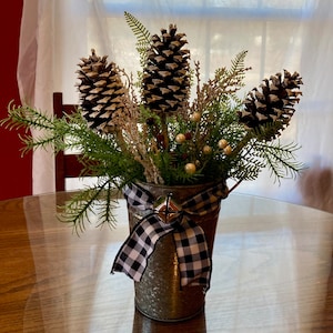 Rustic Christmas Centerpiece, Christmas Pinecones Centerpiece, Winter Centerpiece, Farmhouse Table Decor, Farmhouse Christmas Centerpiece
