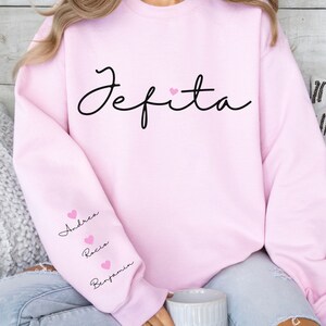 Personalized Mom Sweater, Jefita Custom Mothers Day Crewneck, Gift For Her, Regalo Dia De Las Madres, Jefa Shirt, T shirt Mom, Mama Gift