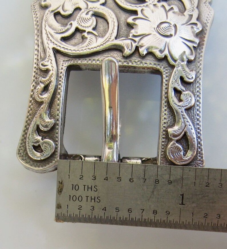 Western Style Floral Pattern Antique Silver Tone Style Belt Buckle For 34 Belt