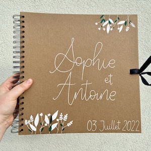 Libro degli ospiti Kraft, foglie kraft, nomi personalizzati, matrimonio, bianco, fiori, floreale, verde