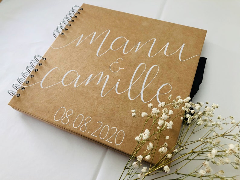 Livre d'or personnalisé en kraft avec prénoms pour un mariage ou évènement image 1