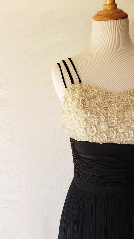 Black and White 1940s Dress