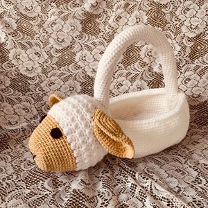 Crochet Lamb Basket Pattern. Digital pdf file in English with US terms.