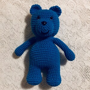 Crochet 9 inch Amigurumi Bear Pattern. Digital pdf file in English with US terms.