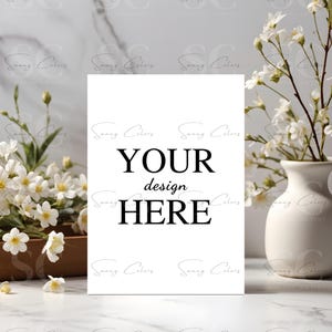 5 mockups de convite com flores brancas, pacote de mockups de cartão, mockups 5x7, pacote de mockups de convite, mockups minimalistas, mockups modernos, obrigado