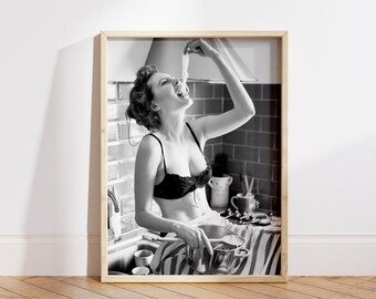Woman Eating Pasta, Pasta Lover Print, Italian Kitchen Wall Decor, Black and White Wall Art, Vintage Print, Photography Prints, Photo Print