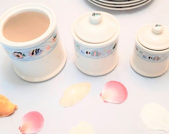 Vitromaster Sea Side Pattern Set of Three Canisters With Two Lids