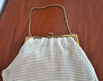 Whiting & Davis Co White Enamel Metal Mesh Hand Bag Purse With Chain Handle Brass Frame and Kiss Latch