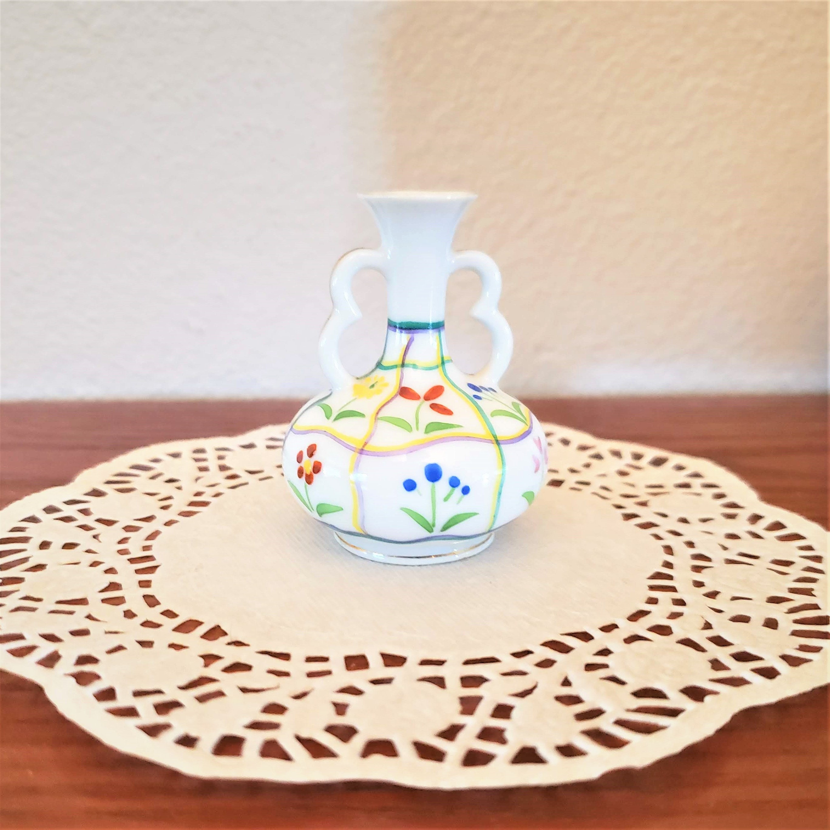 2 1/2" Tall Hand Painted Miniature Vase Made in Occupied Japan