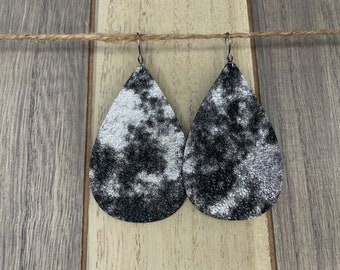 Lg. Tropfen Ohrringe - Metallic Swirl Silber & Schwarz (Veganes Leder, Kunstleder, Trendy Ohrringe, Leichte Ohrringe)