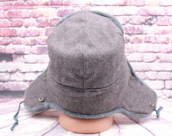 Cappello Raro Grigio Con Cintura A Maglia E Adesivo &ndash; Tema Giacimento Petrolifero, Costruzione, Miniera