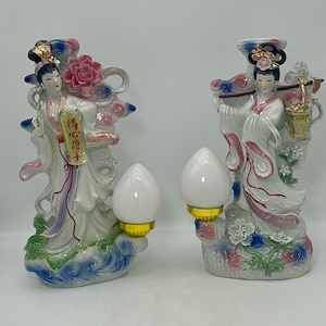 Vintage Porcelain Geishas accent table lamps | Asian Lamps | Vintage Geisha lamps | Porcelain figures lamps | Lamp no.2 of the two choices