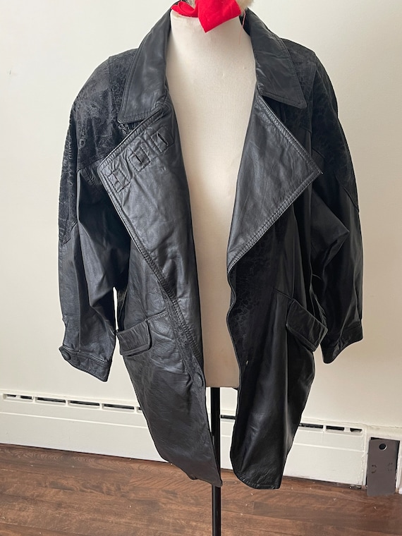 Vintage black leather jacket for women || Woman’s 