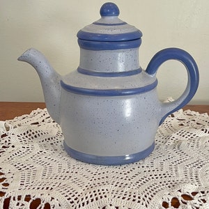 Vintage ceramic LAURENTIAN POTTERY stoneware coffee pot | Laurentian pottery teapot | ceramic coffee dispenser | teapot stoneware