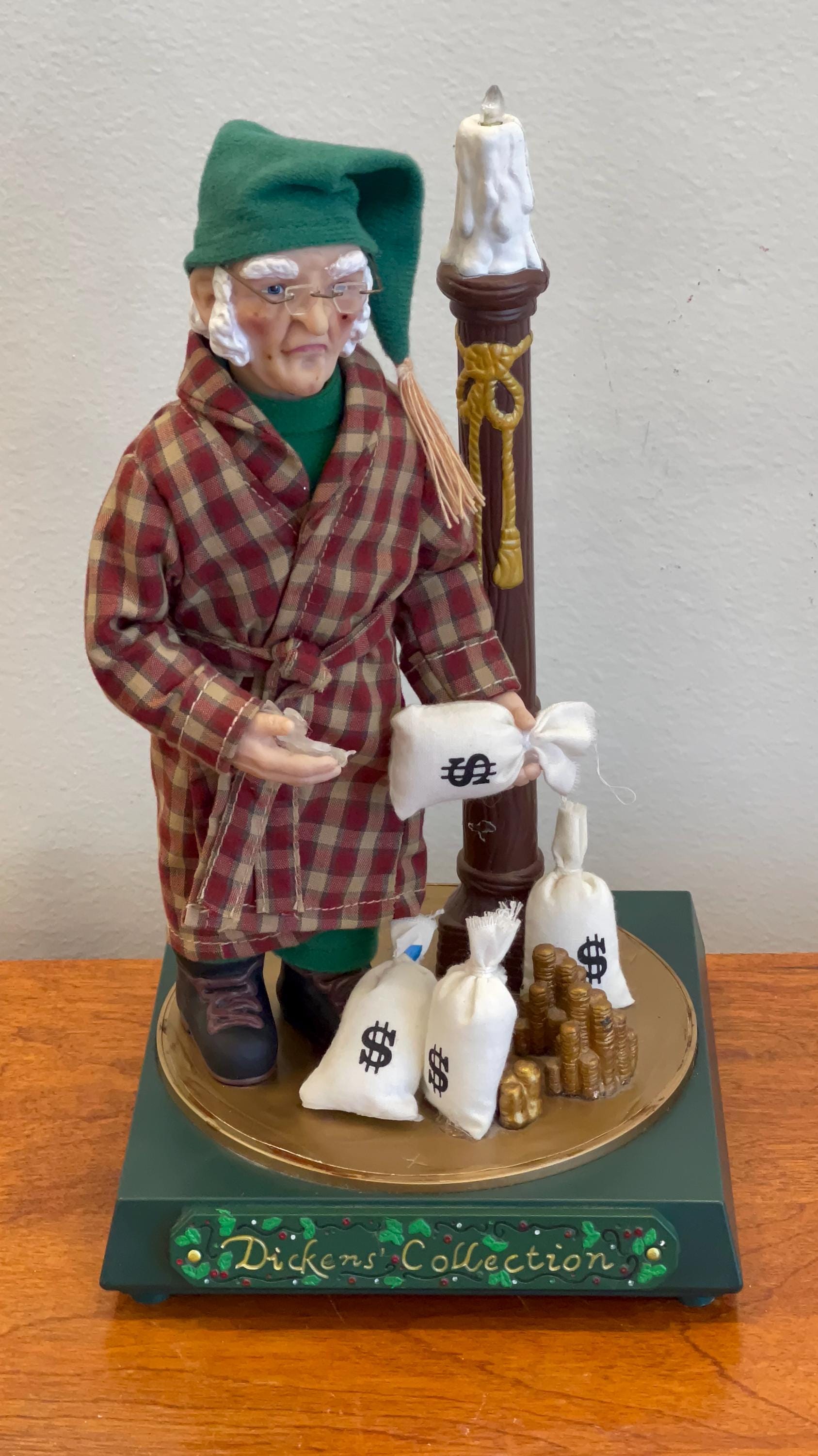 Scrooge figure - Etsy 日本