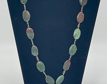Collar vintage de jaspe y calcedonia / Piedra marrón y verde
