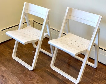 Part of set 0313 | MADE in FRANCE | White plastic folding chairs | BENDAYA chairs | outdoor chairs | patio chairs || No.1 of the 2 choices