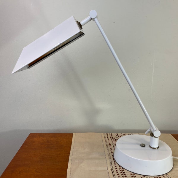 Vintage postmodern white metal accent lamp || Articulate table lamp | architect lamp | Postmodern table lamp | vintage lamp | desk lamp
