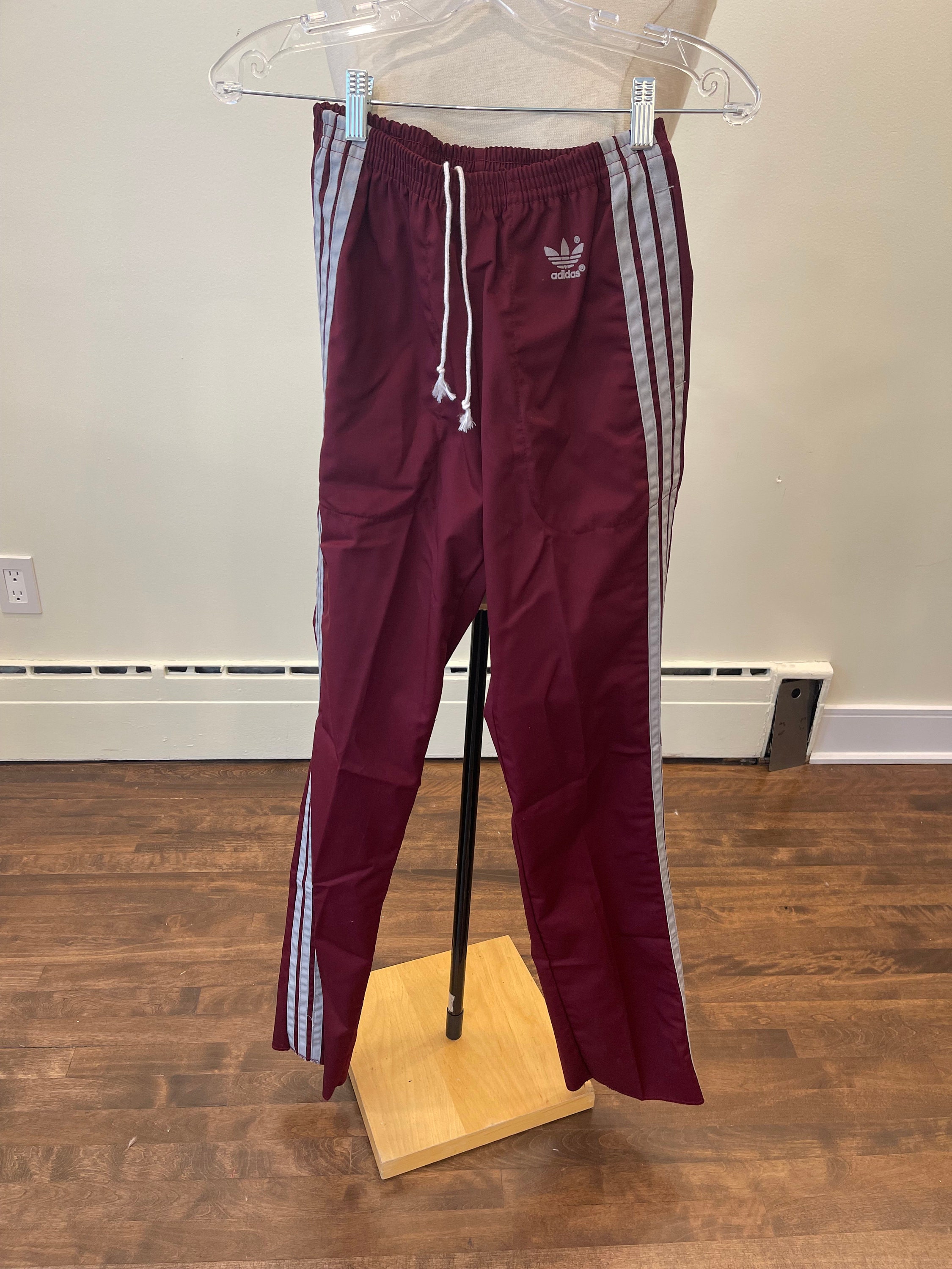 adidas sweatpants burgundy