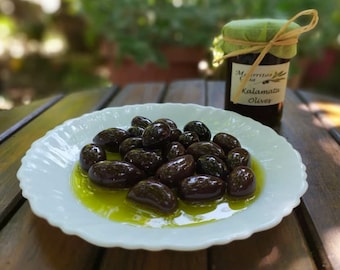 Olive Kalamata biologiche in olio d'oliva greco, dieta mediterranea vegana