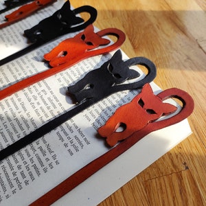 Black cat bookmark in vegetable tanned leather