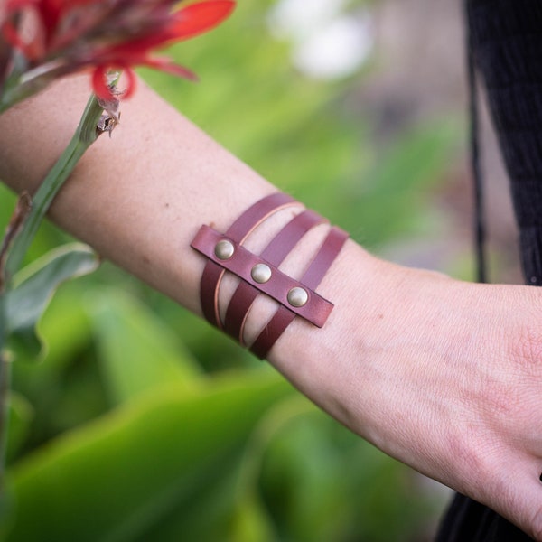 Armband "Cara" in leer met plantaardig looien