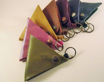 triangular leather wallet