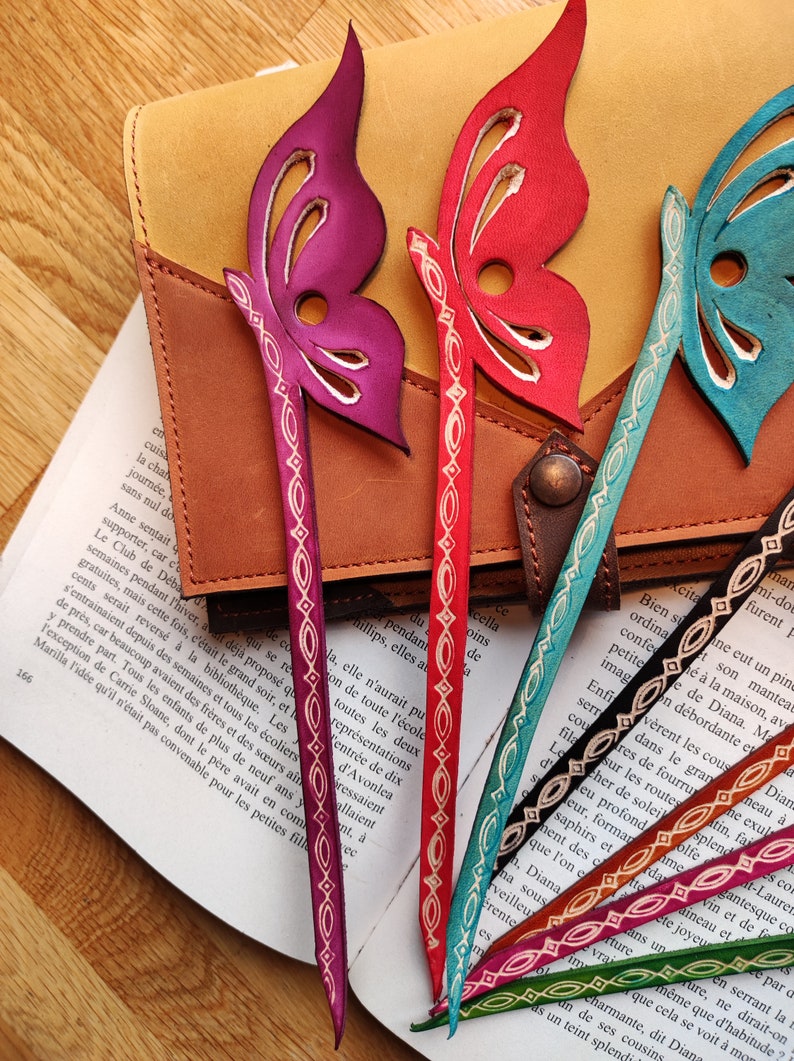 Vegetable-tanned leather butterfly bookmark image 3