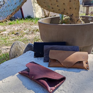 Full-grain leather tobacco joke