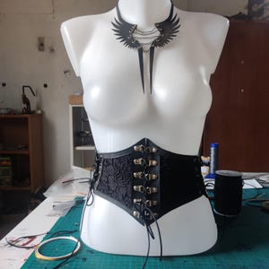 Black leather and lace waist cincher