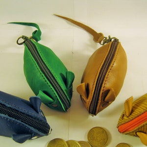 Portafoglio in pelle con topo