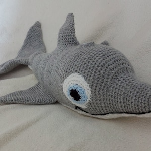 Crochet pattern for the dolphin