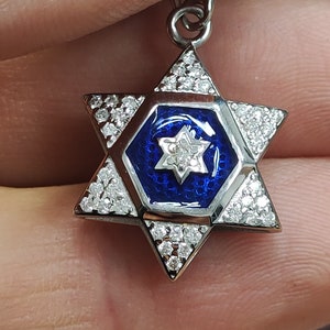 Jüdischer Schmuck Davidstern Anhänger Halskette 14 Karat Weißgold 0,17 Karat mit blauer Emaille eingelegt, Magen David Anhänger, Made in Israel