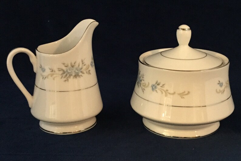 Mfg Premiere fine china Japan blue flowers silver trim Glen Ellyn J9059 Sugar Bowl /& Creamer set