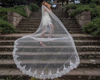 Elegant Single-Tier Soft Ivory Bridal Veil for Wedding Ceremony and Special Occasions, Bridal Veil, Wedding Veil, Bachelorette Accessory