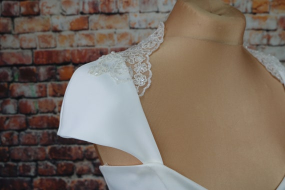 Detachable lace cap sleeves new arrivals