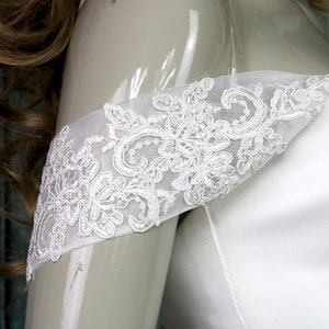 DETACHABLE Bridal Lace Sleeves, Detachable Strap, Removable tulle sleeves,Ivory Wedding Dress sleeves,Off shoulders sleeves, Made in UK