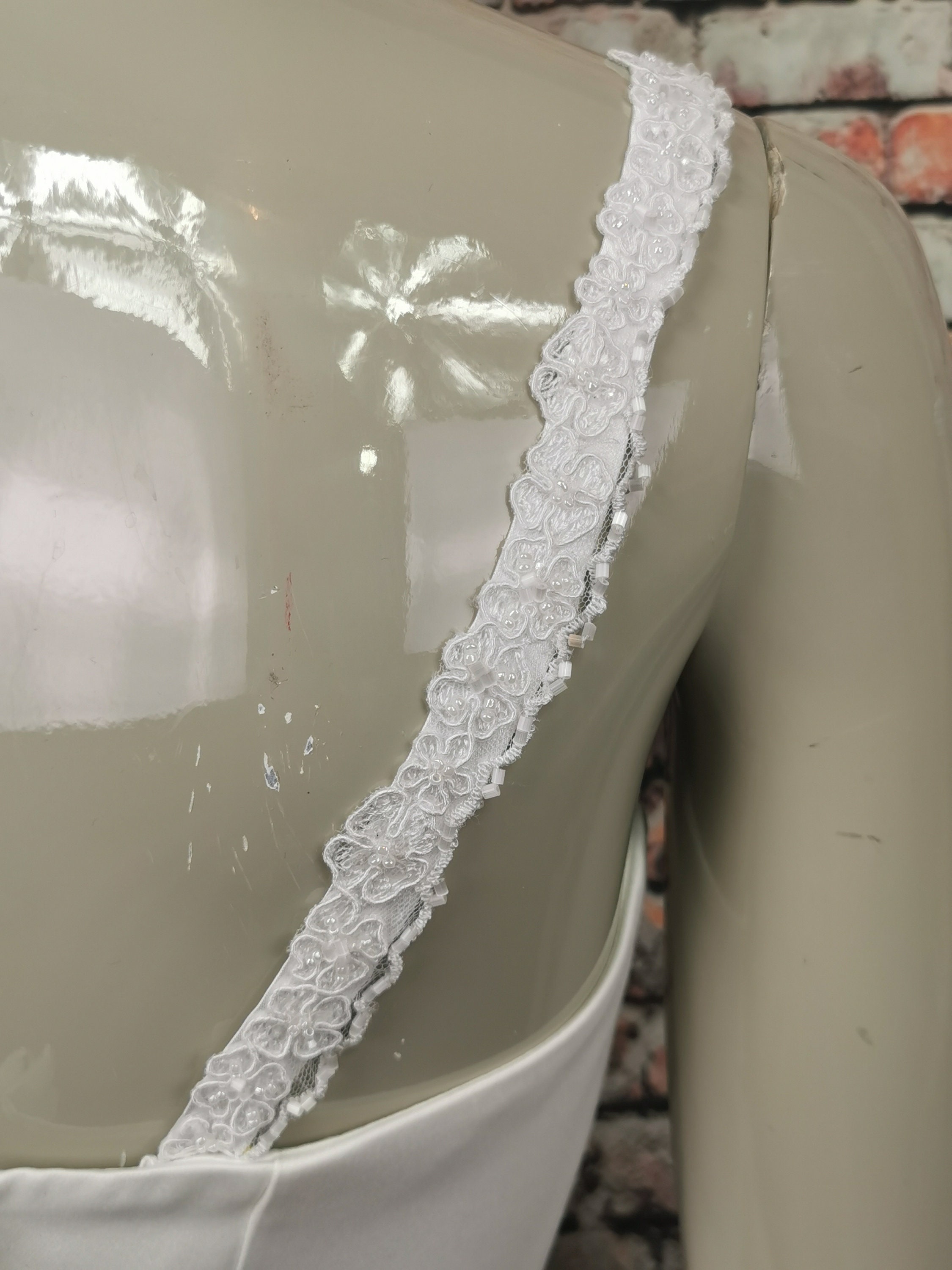 lace bridal straps