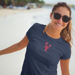Red Lobster T-Shirt, Nautical Coastal Tee, Preppy Summer Shirt, Cape Cod Nantucket Top zdjęcie 4