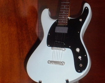 RAMONES JOHNNY RAMONE Mini Guitar Memorabilia Free Stand Display Gift