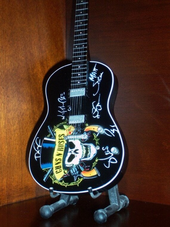 GUNS N ROSES Slash Axl Rose Mini Guitarra Memorabilia Free | Etsy México