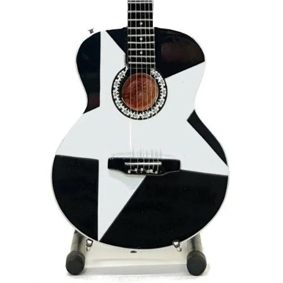 Billy Corgan SMASHING PUMPKINS Mini Acoustic Guitar Memorabilia
